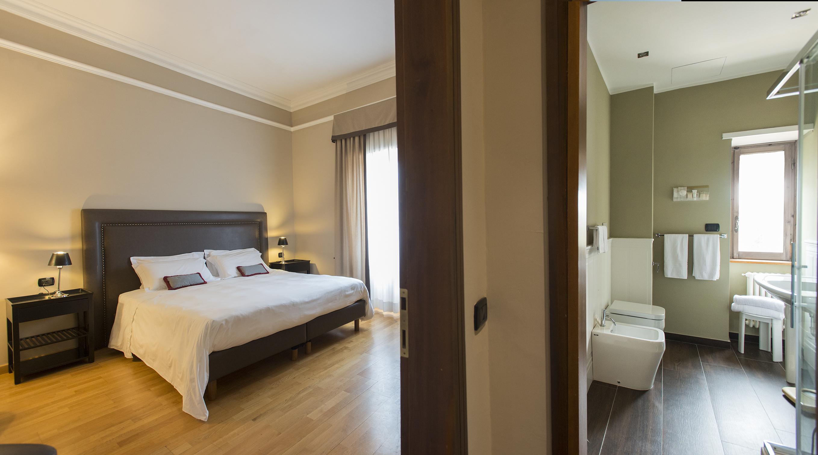 Ambasciatori Place Hotel Фиуджи Екстериор снимка